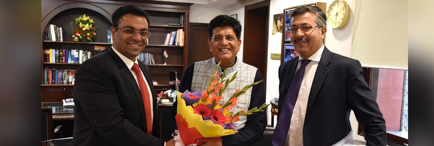 Hon'ble Minister Shri Piyush Goyal with DG ICC
